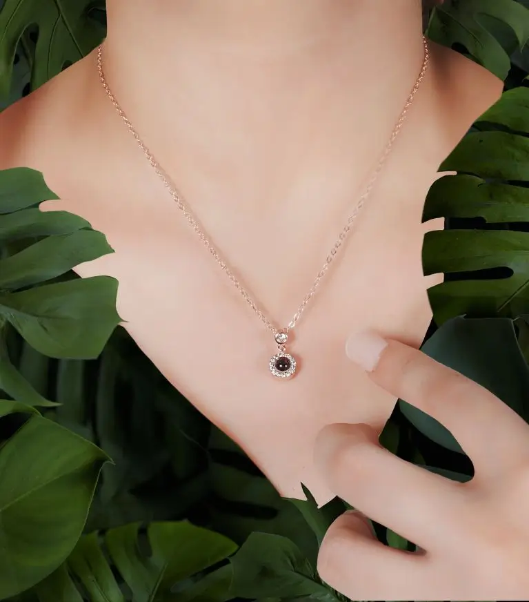 Banner showcasing photo necklaces category with product display