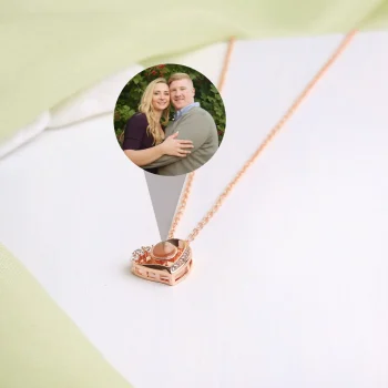 Rose gold heart mini zircon pendant, a charming accessory for special memories