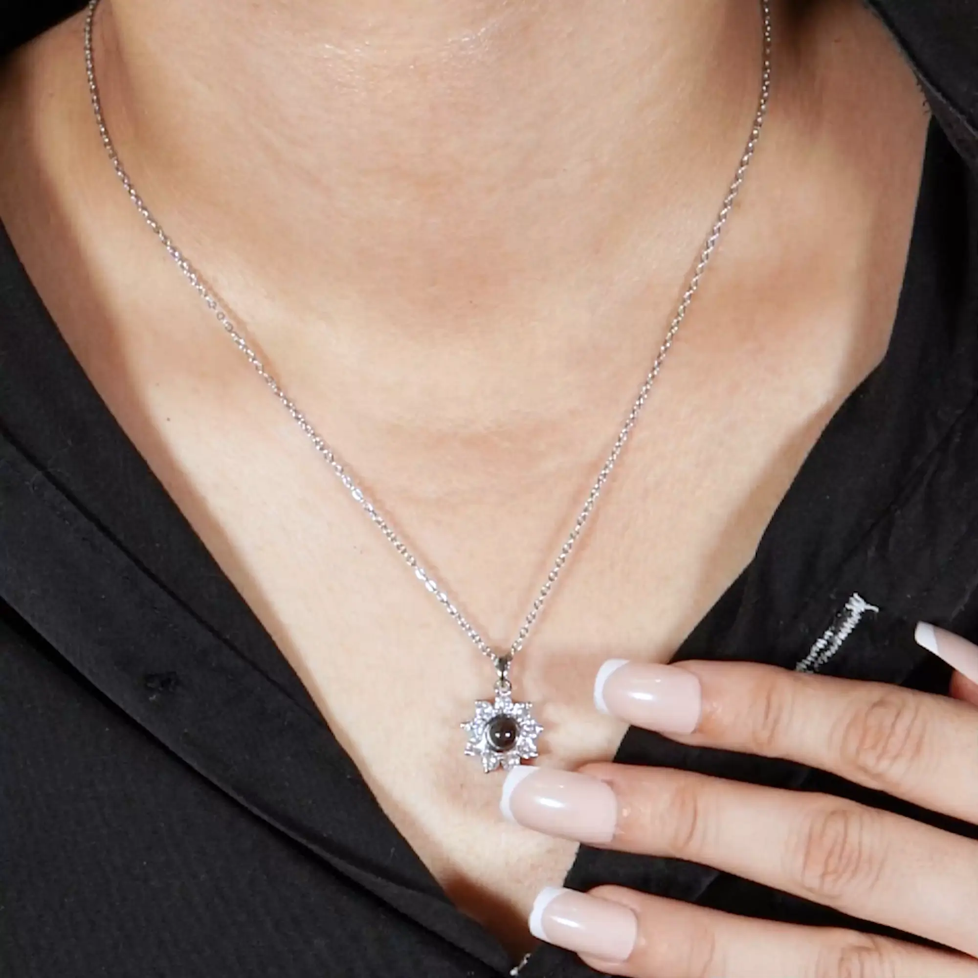 the flower charms necklace video