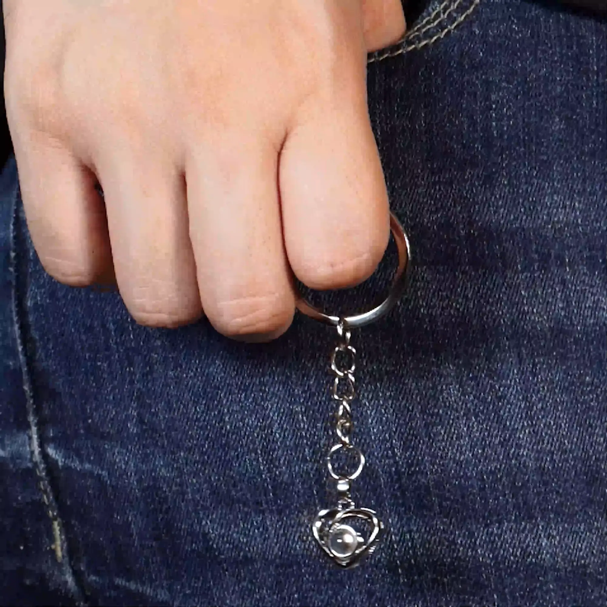 love heart keychain video